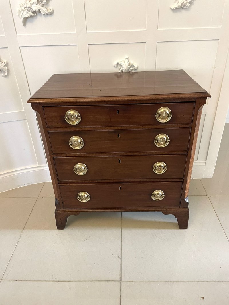 Small Antique George III Quality Mahogany Chest of Four Drawers - Image 6